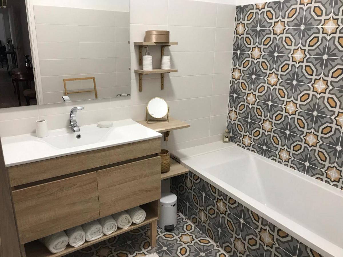 Appartement Climatise F3 Proche Plage Port Et Aeroport أجاكسيو المظهر الخارجي الصورة